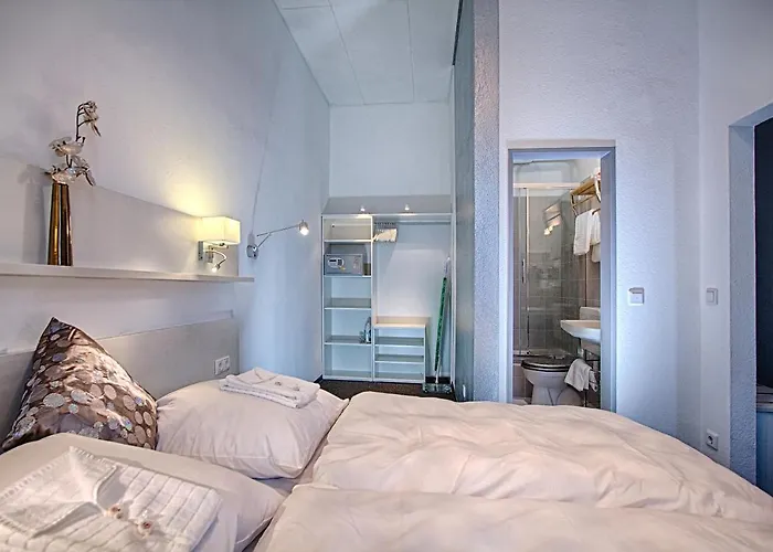 穆兹广场公寓式酒店 3*